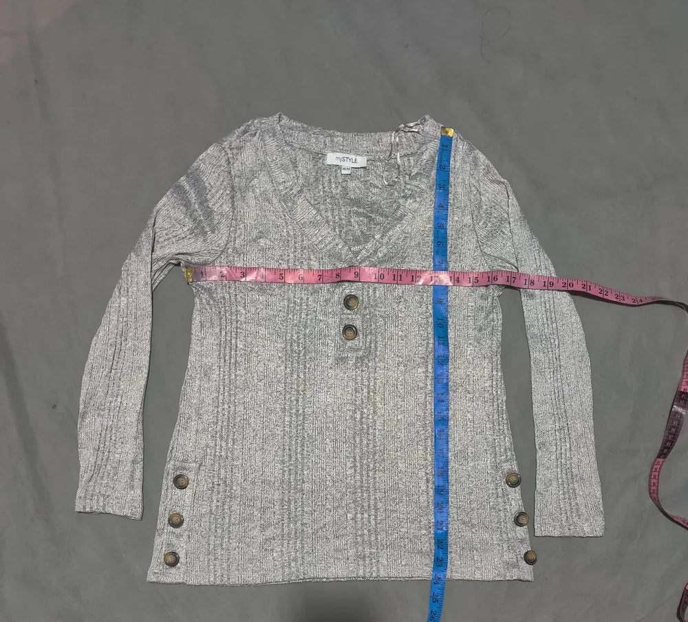 My Style Women Polyester Gray Sweater M – Preloved Labels (view 4)