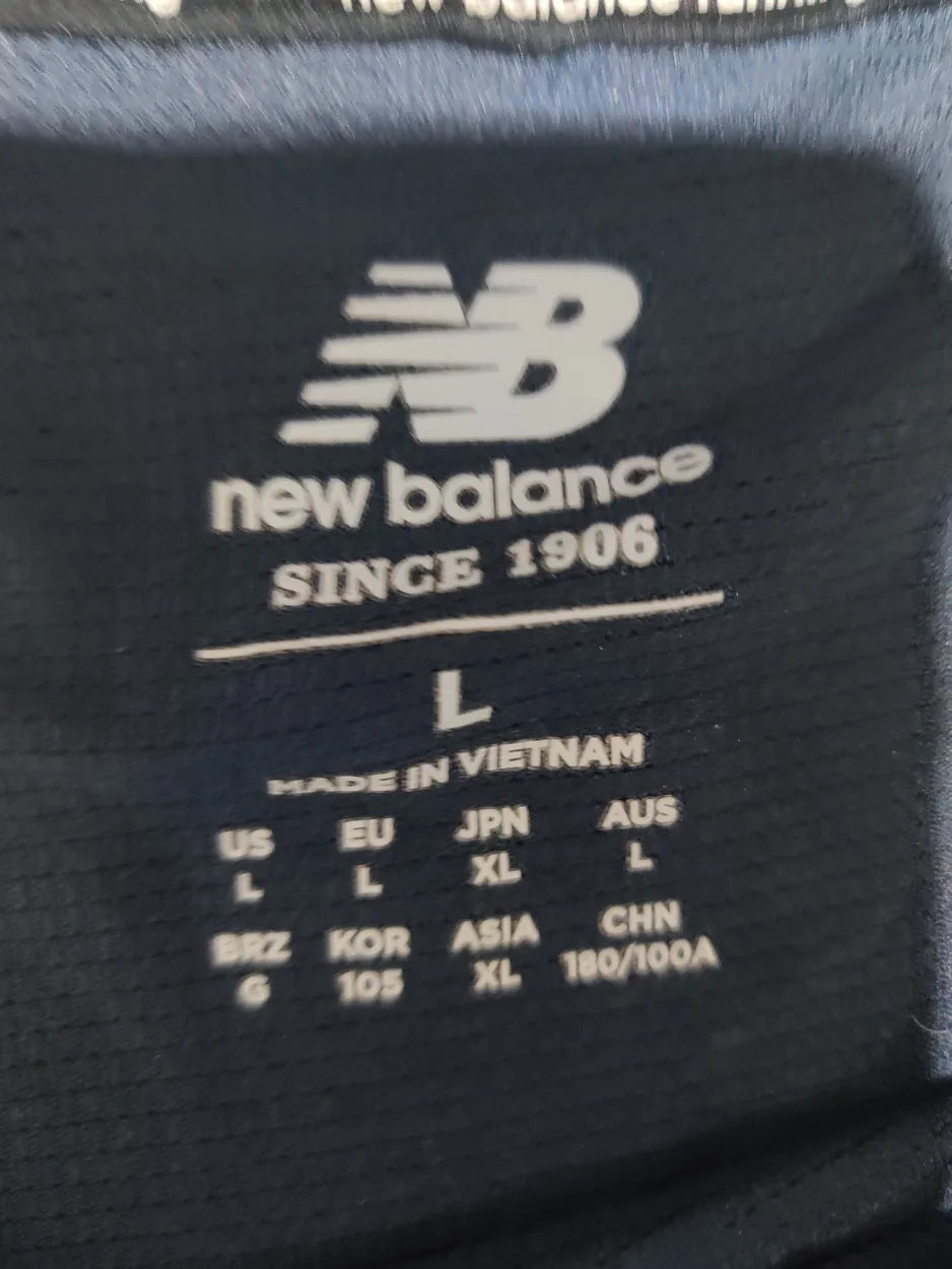 New Balance Men Polyester Gray Sport T Shirt L – Preloved Labels (view 2)