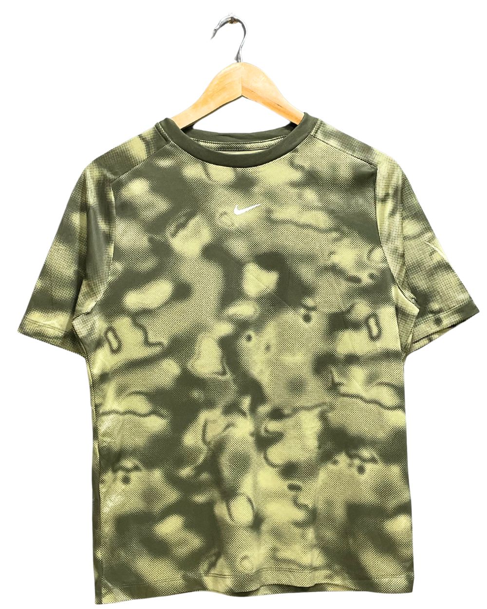 Nike Camouflage Sport For Women T Shirt XL - Preloved Labels