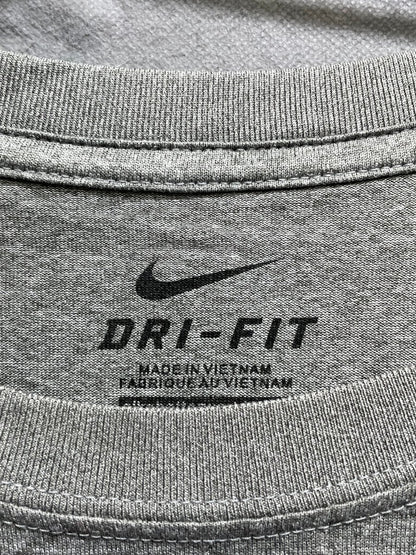 Nike Dri Fit Gray For Men Sports T Shirt S - Preloved Labels