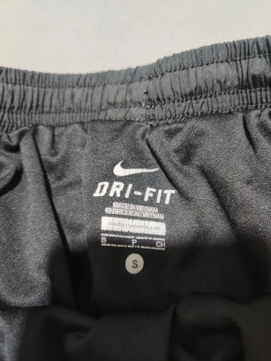 Nike Dri Fit Women Black Sport Short – Preloved Labels (view 3)