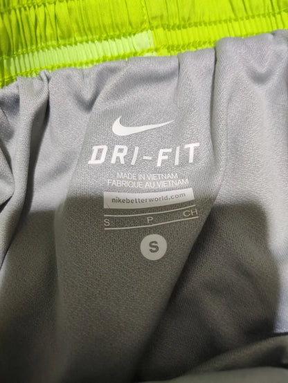 Nike Dri Fit Women Green Sport Short – Preloved Labels (view 3)