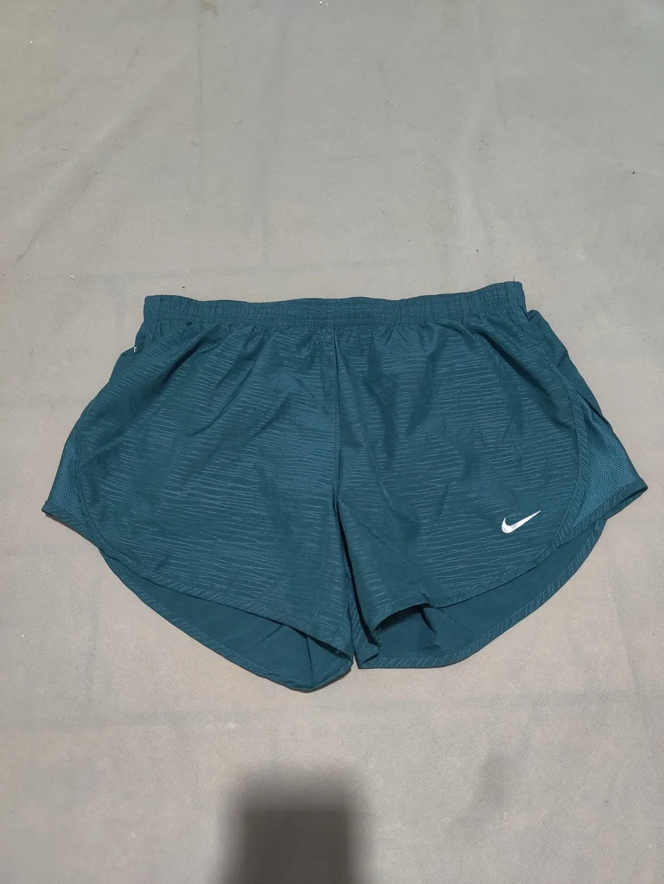 Nike Dri Fit Women Green Sport Short – Preloved Labels (view 2)