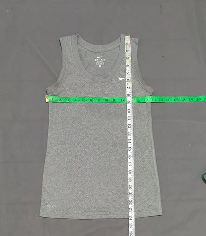 Nike Dri Fit Women Sport Gray T Shirt XS – Preloved Labels (view 4)