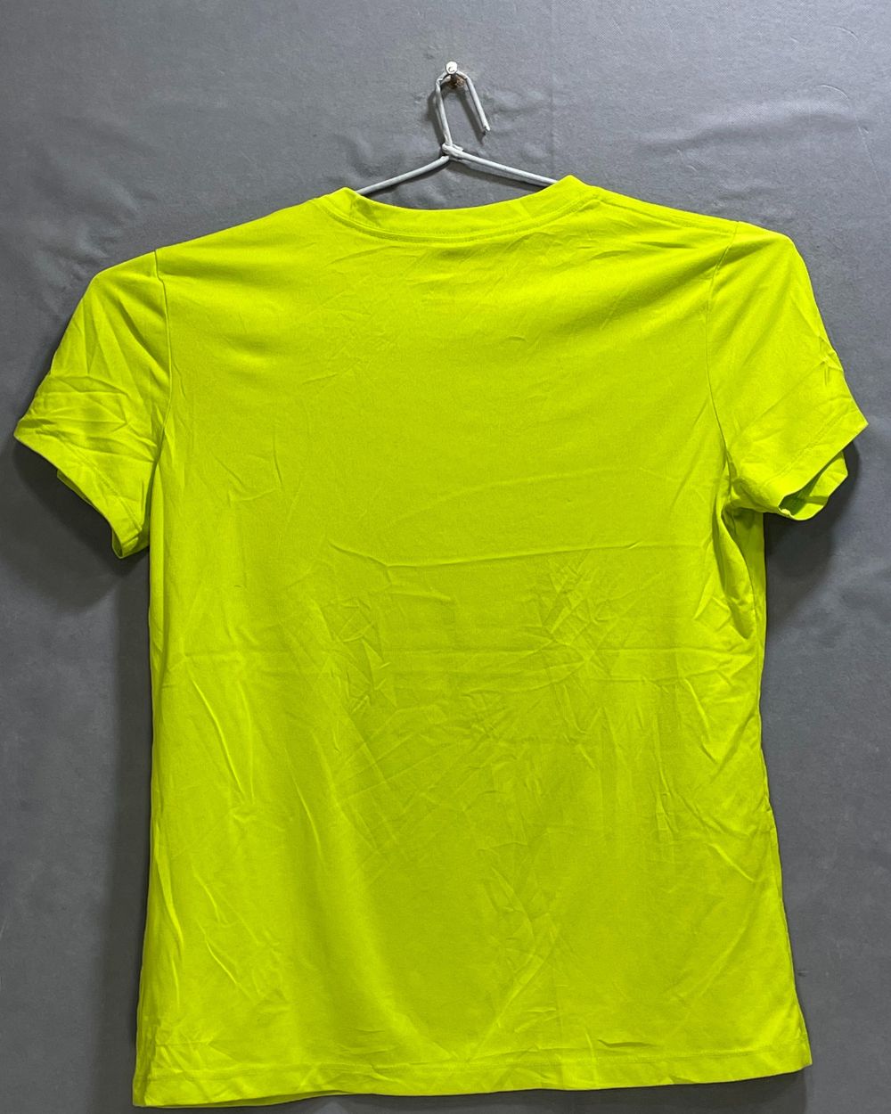 Nike Green Sport For Women T Shirt M - Preloved Labels