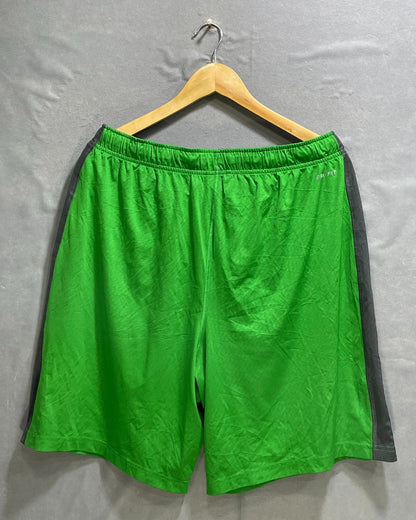 Nike Green Sports Short For Men L - Preloved Labels