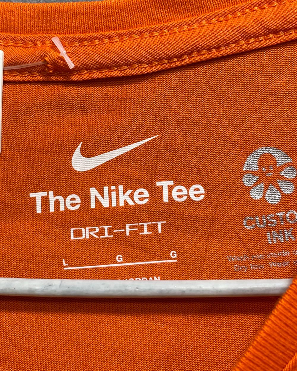 Nike Orang Sport For Women T Shirt L - Preloved Labels