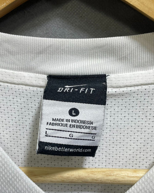 Nike White Sport For Women T Shirt L - Preloved Labels
