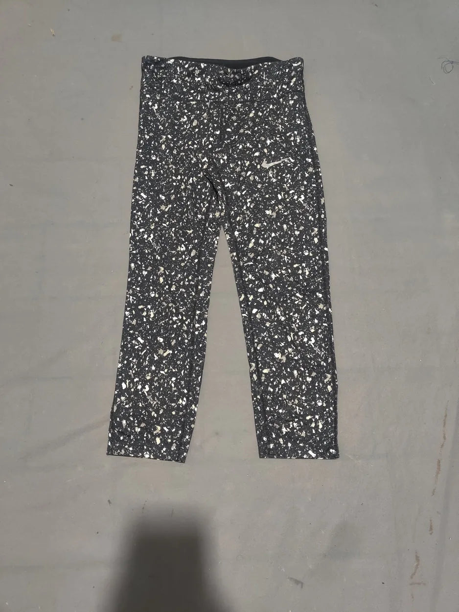 Nike Women Black Sport Tights – Preloved Labels (view 2)
