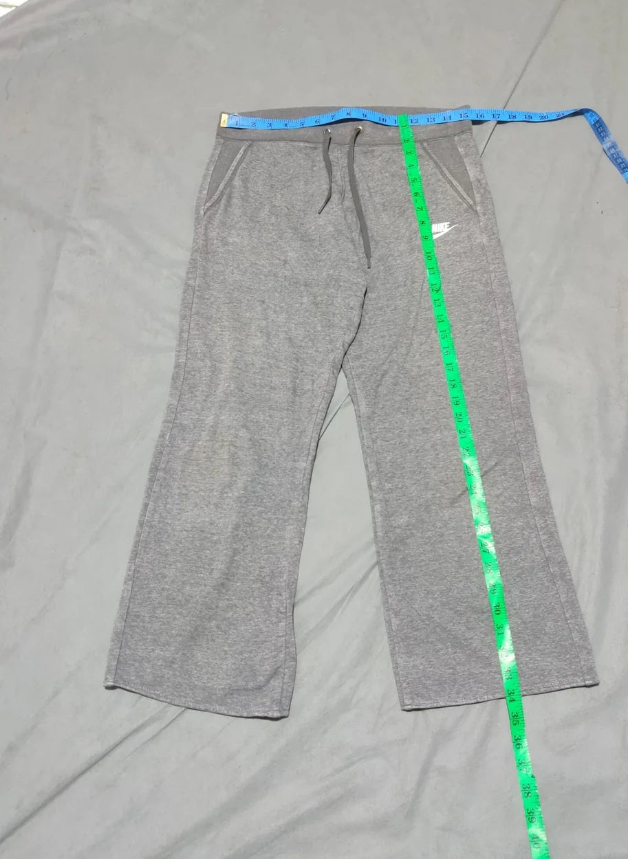 Nike Women Gray Cotton Trouser M – Preloved Labels (view 4)