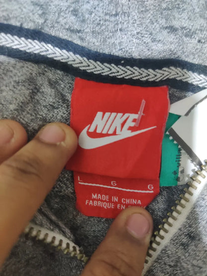 Nike Women Polyester Gray Zipper L – Preloved Labels (view 2)
