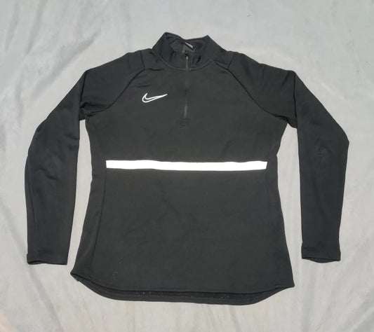 Nike Women Sport Black Sweatshirt M — 20–21 in Chest – Preloved Labels (view 2)