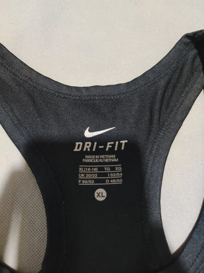 Nike Women Sport Black T Shirt XL – Preloved Labels (view 3)