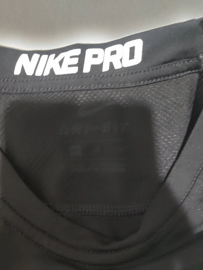 Nike Women Sport Black T Shirt M – Preloved Labels (view 3)