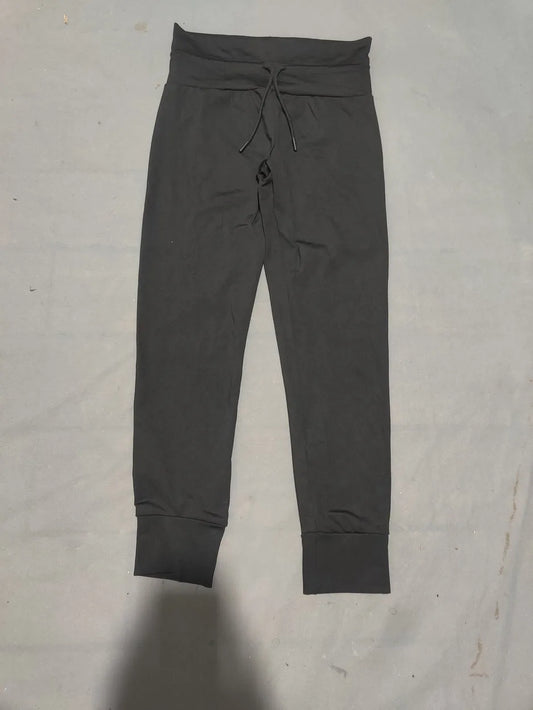 No Boundaries Black Sport Tights – Preloved Labels (view 2)