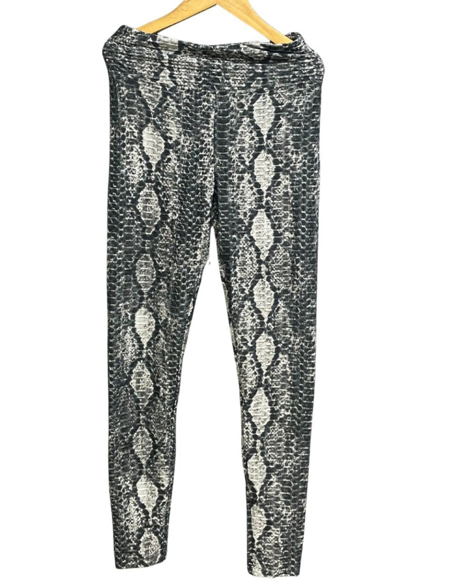 No Boundaries Grey Polyester Stretch Gym tights For Women S - Preloved Labels