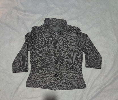 Notations Women Grey Animal Print Sweater S – Preloved Labels (view 3)