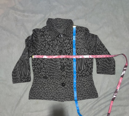 Notations Women Grey Animal Print Sweater S – Preloved Labels (view 4)