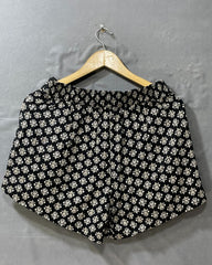 Old Navy Black Cotton Short For Women M - Preloved Labels