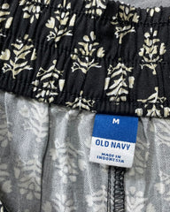Old Navy Black Cotton Short For Women M - Preloved Labels