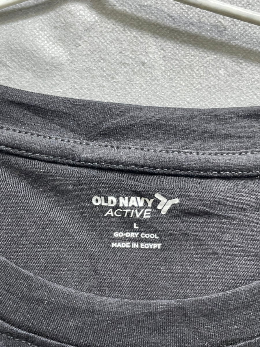 Old Navy Black For Men Sports T Shirt L - Preloved Labels
