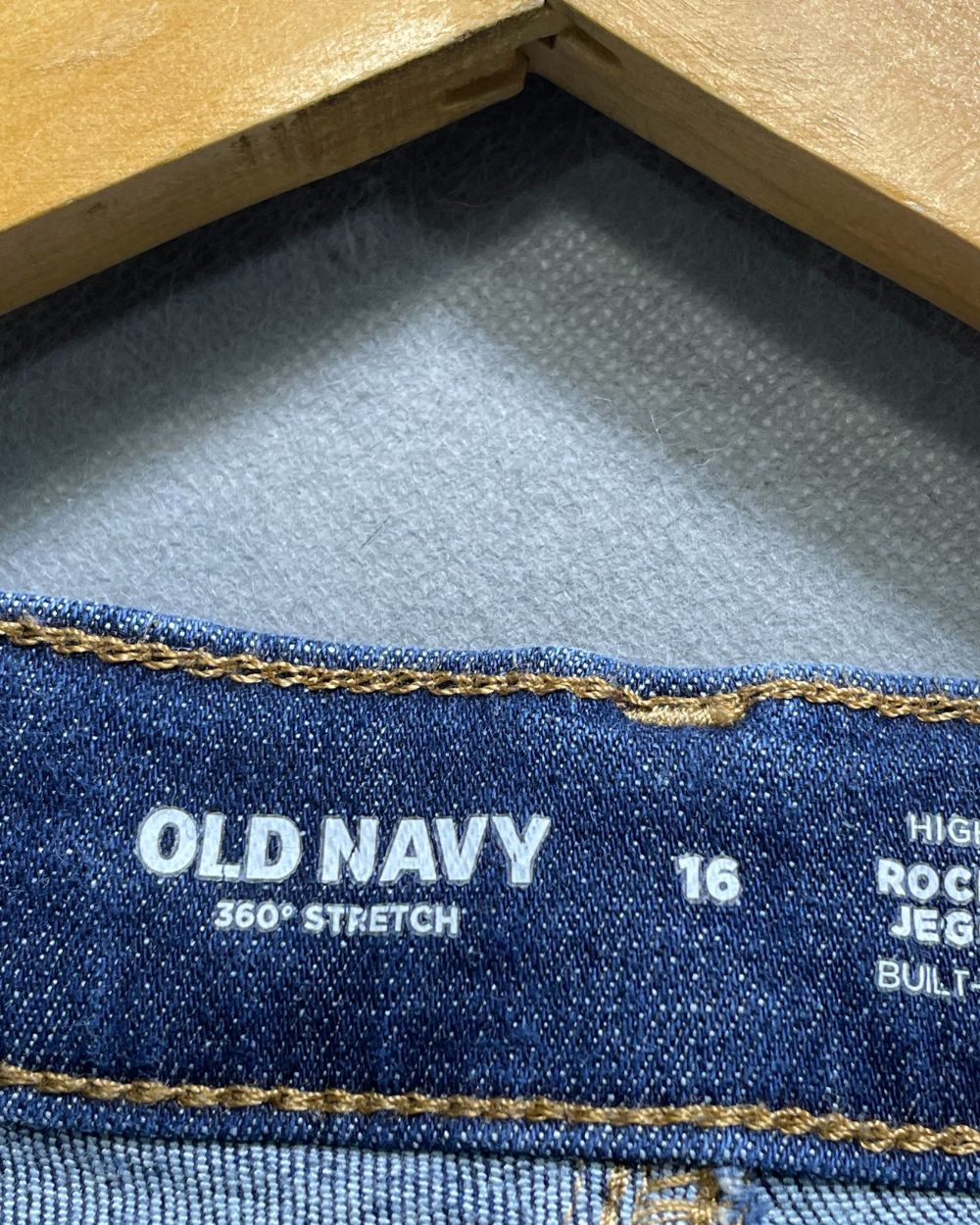 Old Navy Blue Denim Jeans For Boy 16 Years - Preloved Labels