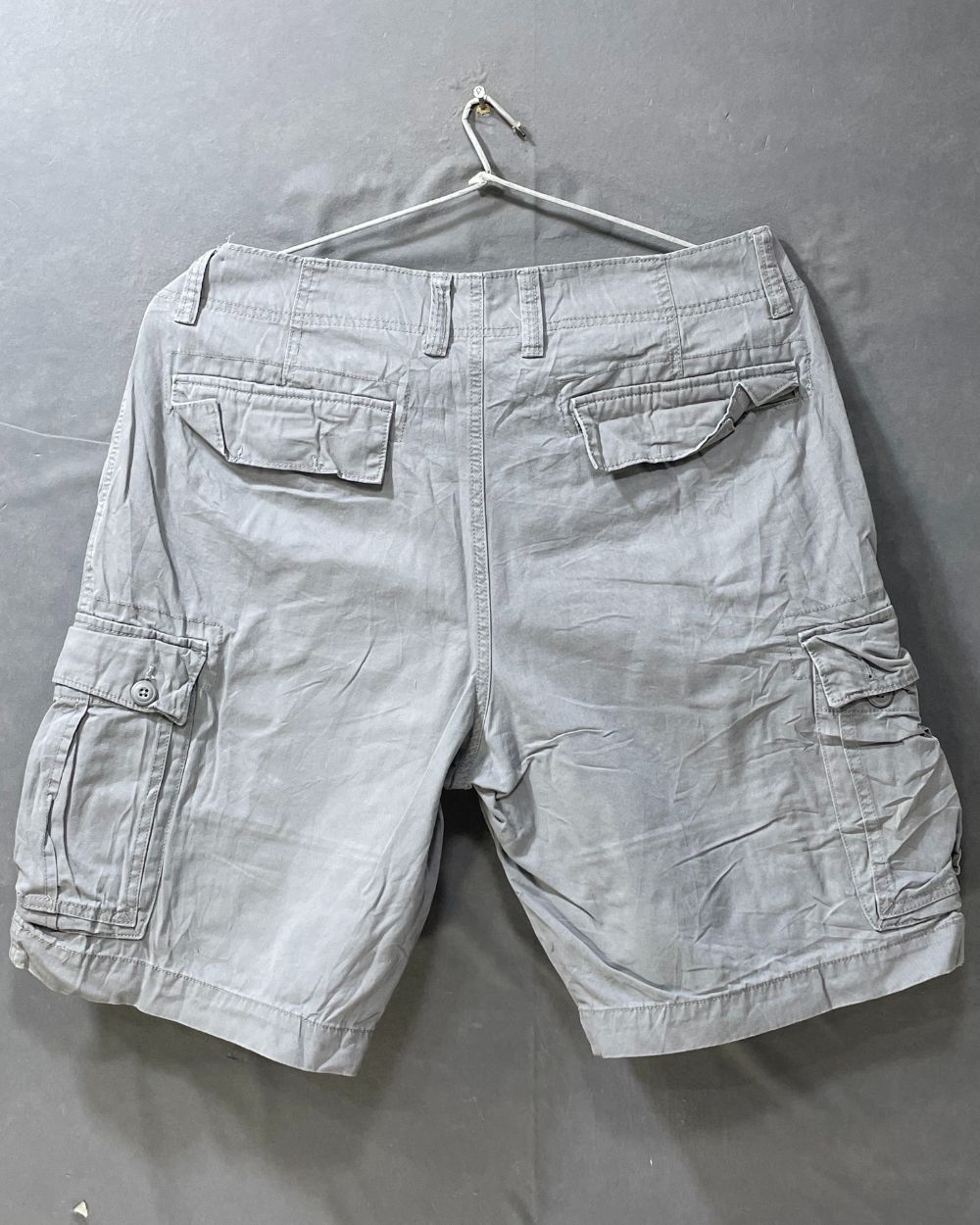 Old Navy Gray Cotton Short For Men L - Preloved Labels