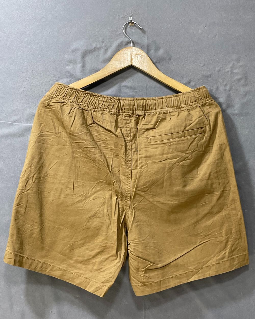 Old Navy Khaki Cotton Short For Men M - Preloved Labels