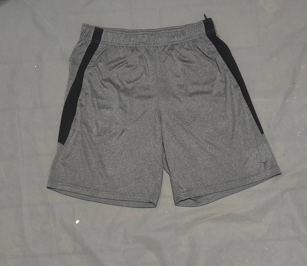 Old Navy Men Sport Gray Short – Preloved Labels (view 2)