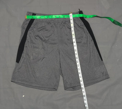 Old Navy Men Sport Gray Short – Preloved Labels (view 4)
