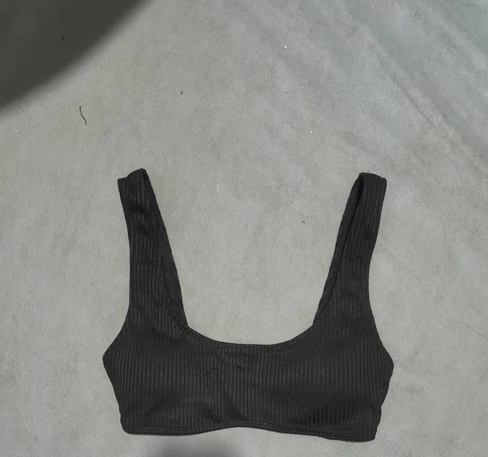 Preloved Women Black Sport Bra S – Preloved Labels (view 2)
