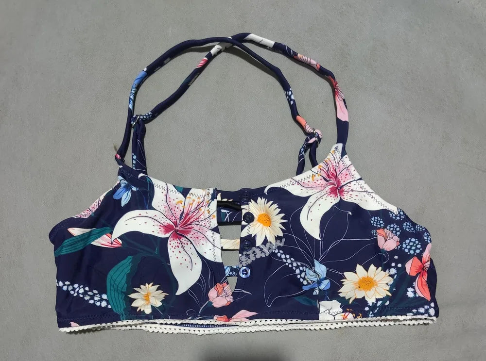 Preloved Women Blue Sport Bra M – Preloved Labels (view 2)
