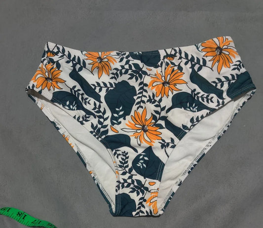 Preloved Women Green Underwear – Preloved Labels (view 2)