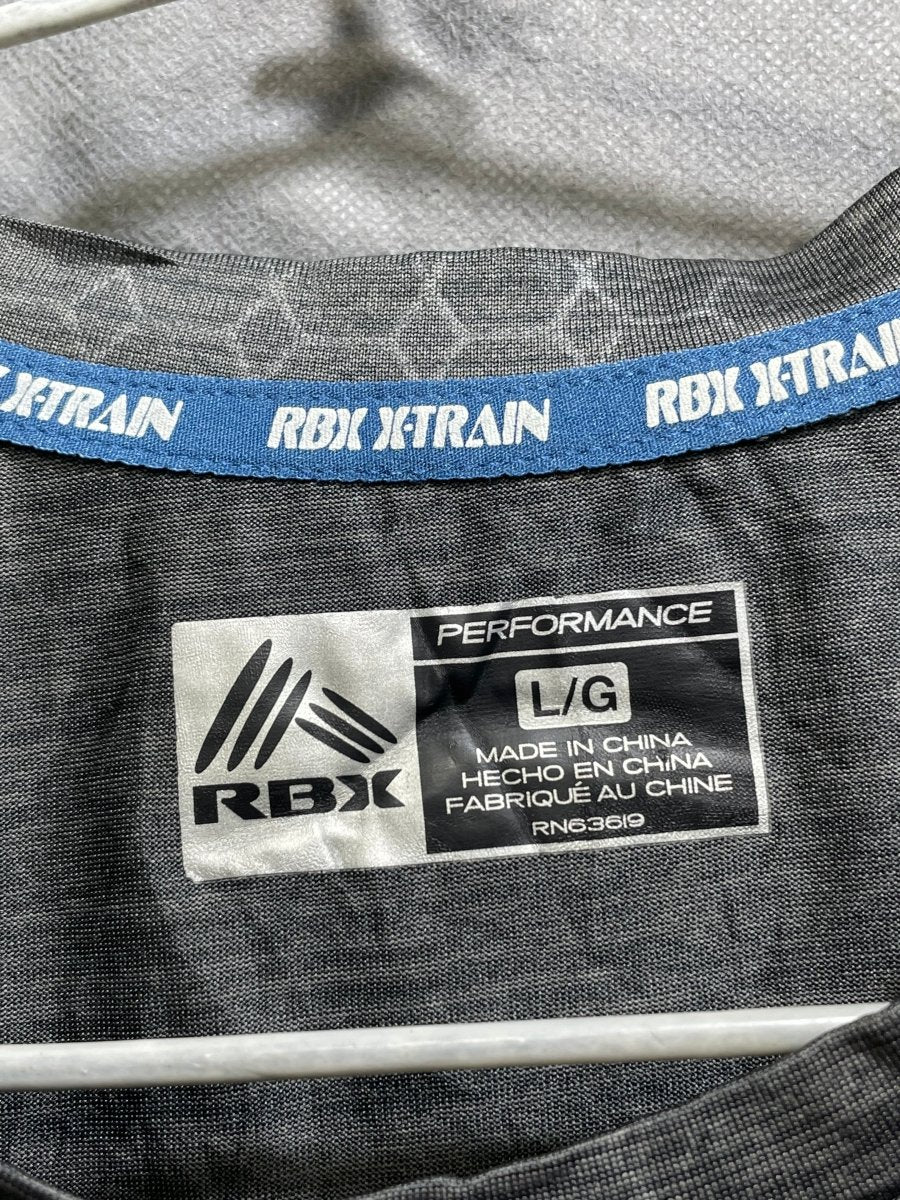 RBX Gray Slim Fit For Men Sports T Shirt L - Preloved Labels