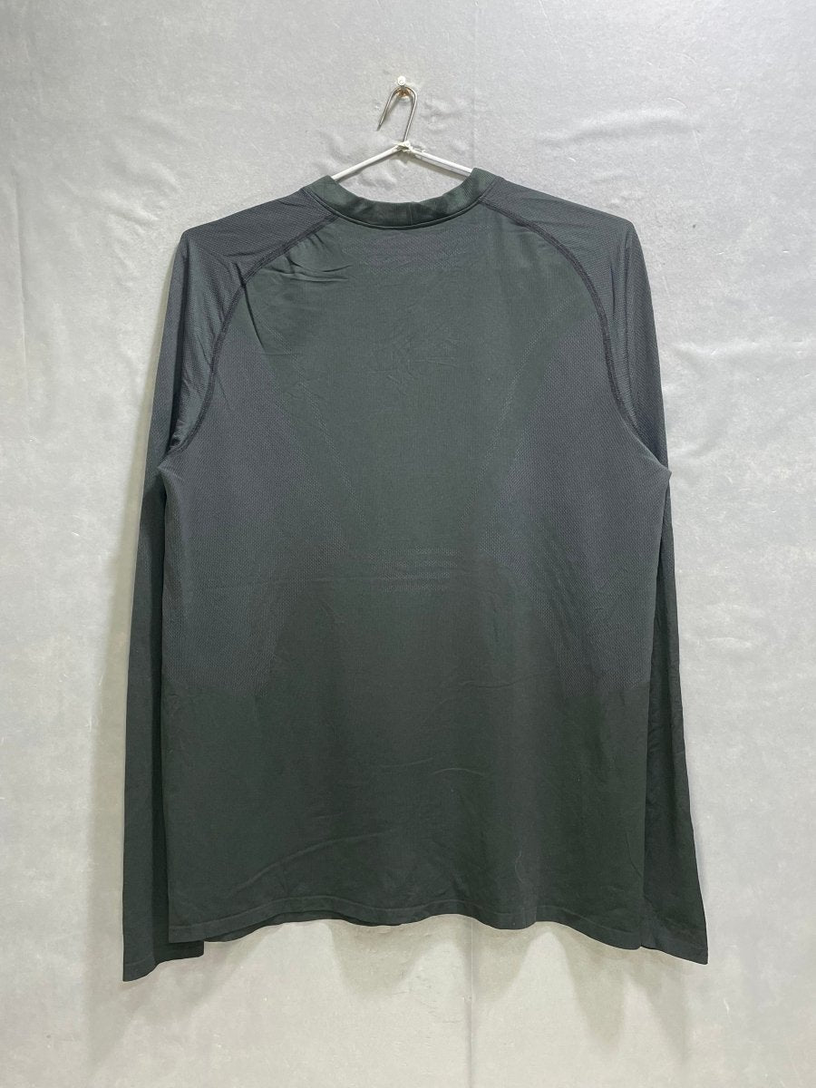 Reebok Black For Men Sports T Shirt L - Preloved Labels