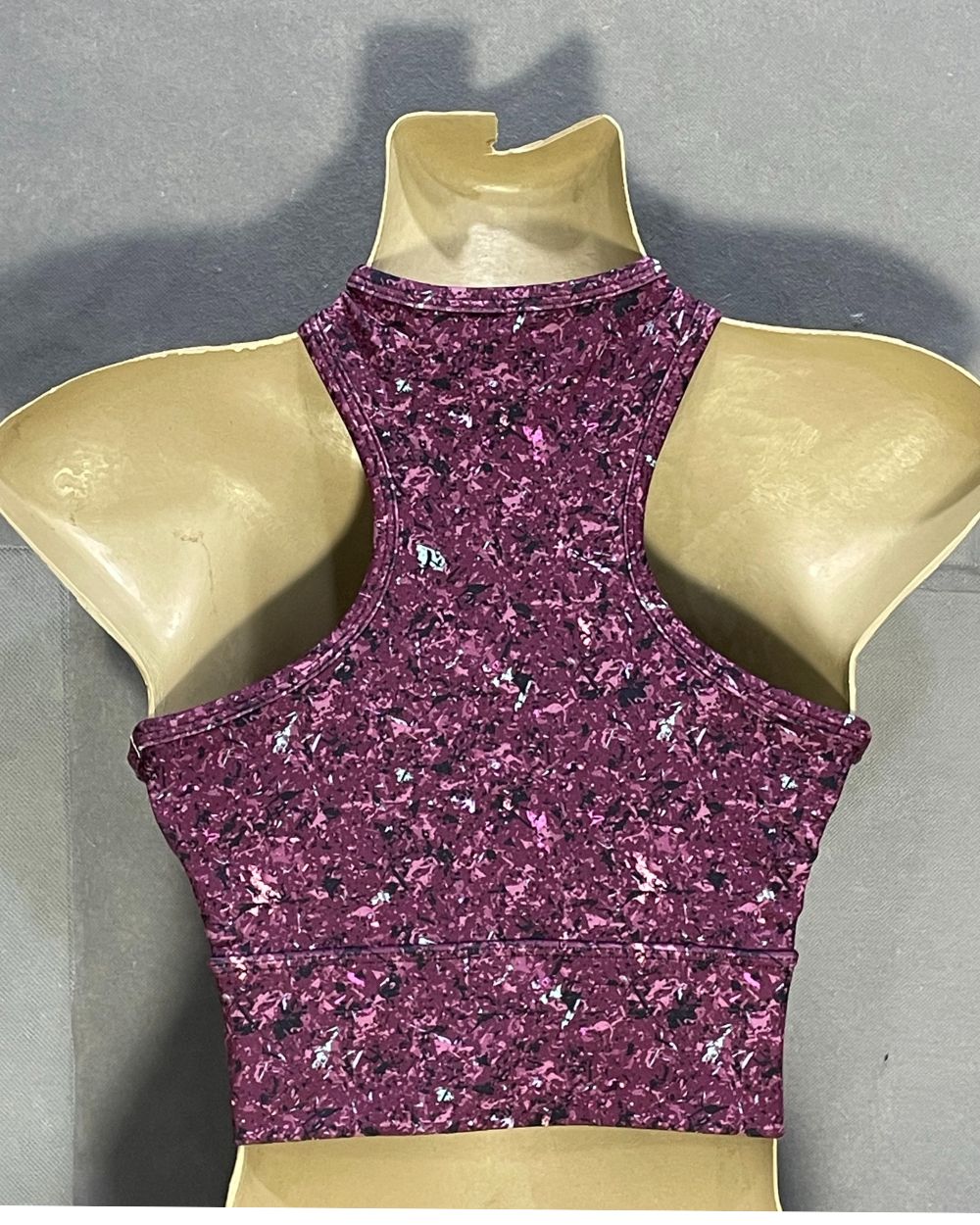 Reebok Maroon Bra For Women Medium - Preloved Labels