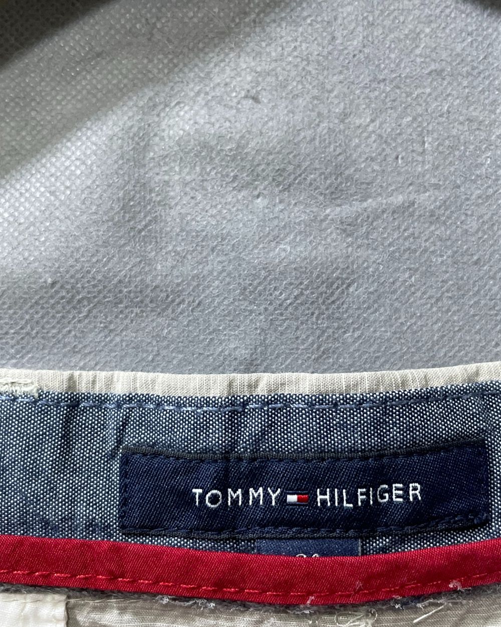 Tommy Hilfiger Gray Cotton Short For Men M - Preloved Labels