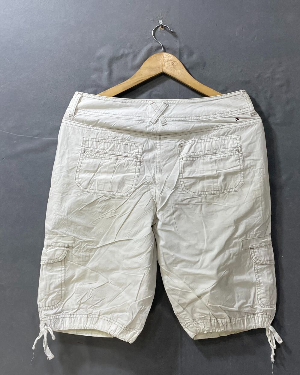 Tommy Hilfiger White Cotton Short For Men M - Preloved Labels