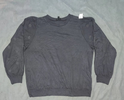 Torrid Women Polyester Gray Sweatshirt L – Preloved Labels (view 2)