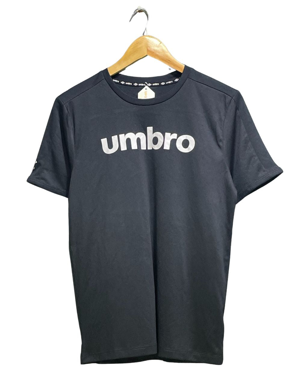 Umbro Black Sport For Women T Shirt L - Preloved Labels