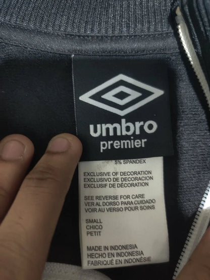 Umbro Men Sport Black Zipper S – Preloved Labels (view 3)