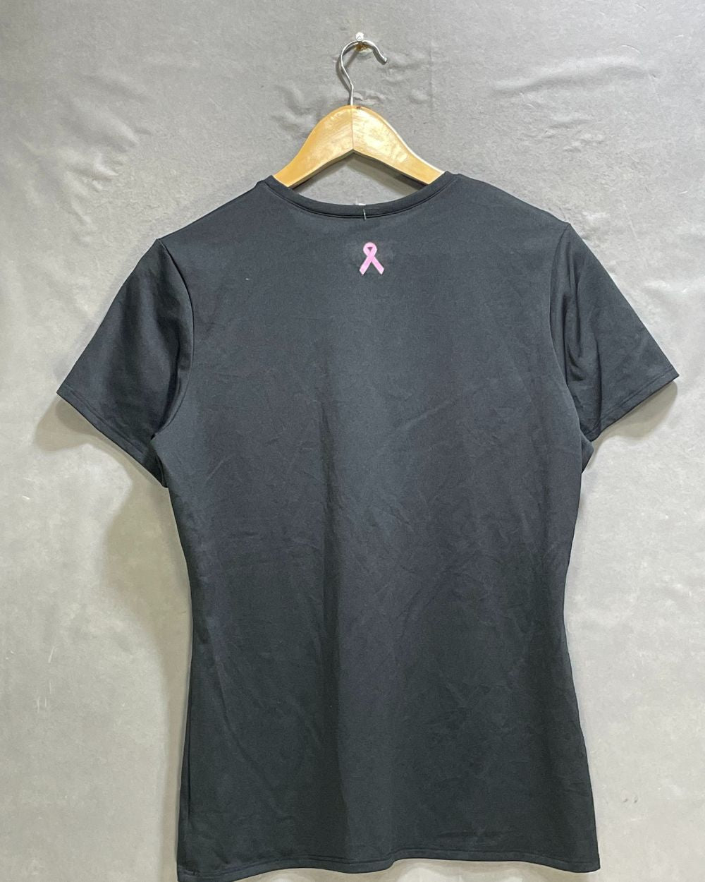 Under Armour Black Polyester JerseySport For Women T Shirt Medium - Preloved Labels