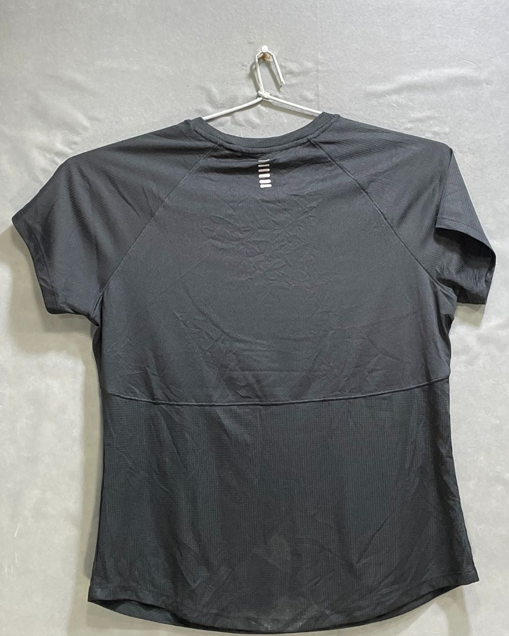 Under Armour Black Sport For Women T Shirt M - Preloved Labels