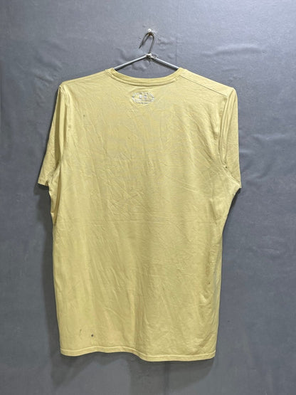 Under Armour Cream For Men Sports T Shirt M - Preloved Labels