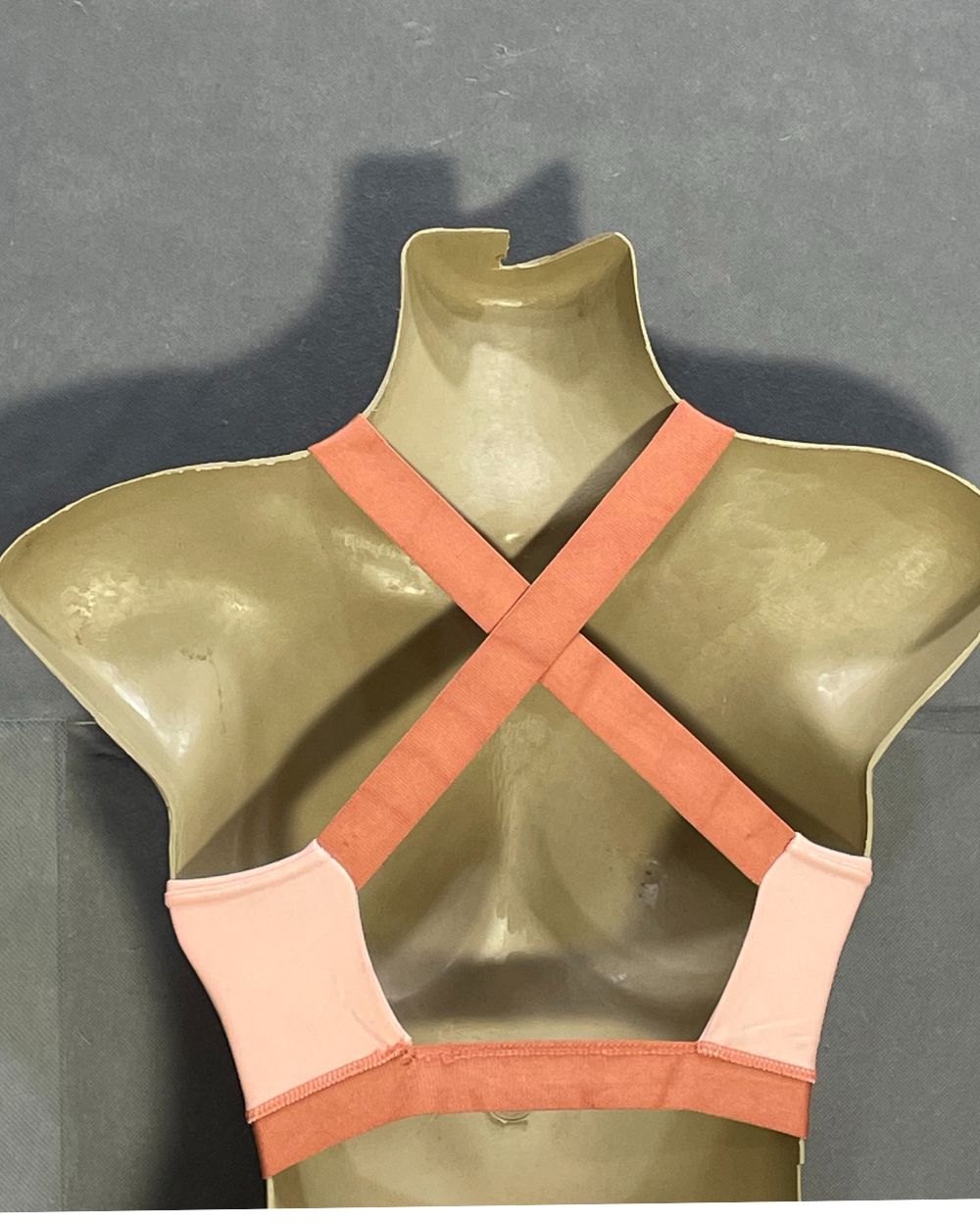 Under Armour Gray Bra For Women Small - Preloved Labels