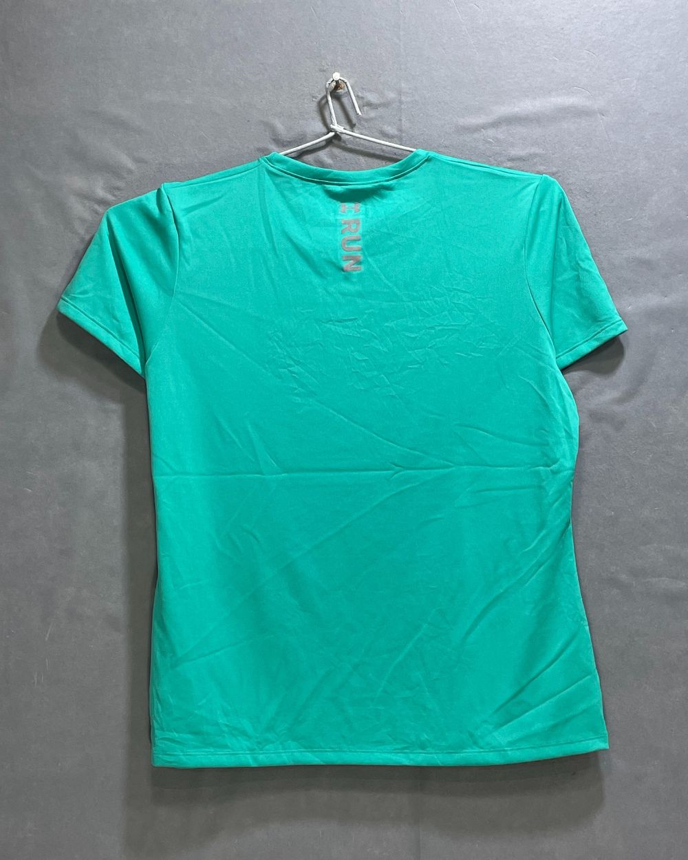Under Armour Green Polyester Jersey Sport For Women T Shirt Large - Preloved Labels