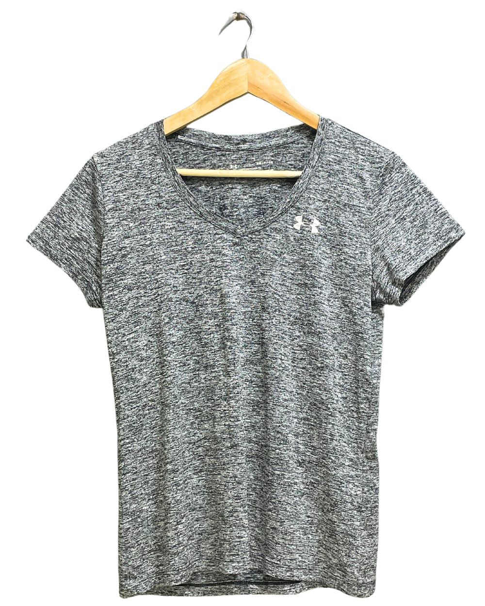 Under Armour Grey Sport For Women T Shirt M - Preloved Labels