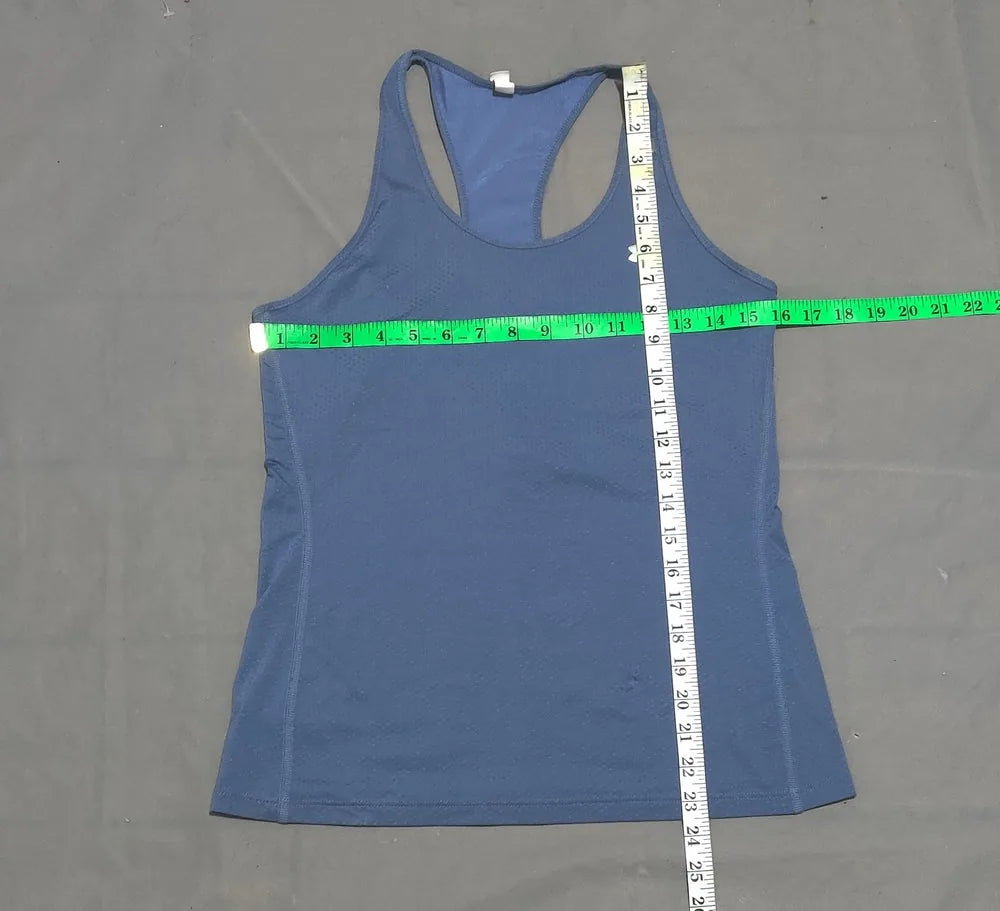 Under Armour Women Sport Gray T Shirt M – Preloved Labels (view 4)