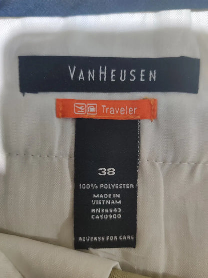 Van Heusen Men Cotton Cream Short – Preloved Labels (view 3)