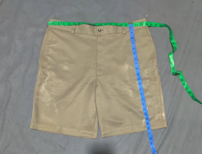 Van Heusen Men Cotton Cream Short – Preloved Labels (view 4)